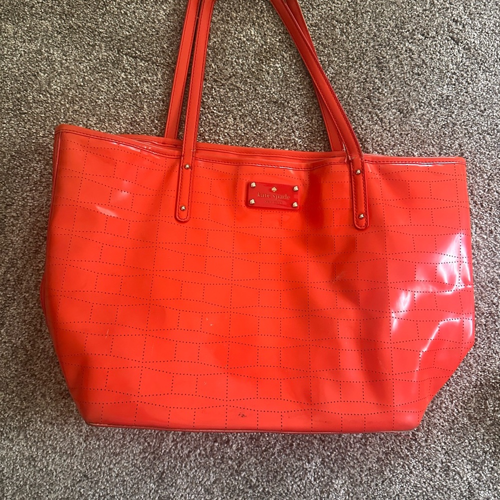 Orange large Kate spade ♠️ purse straps some wear